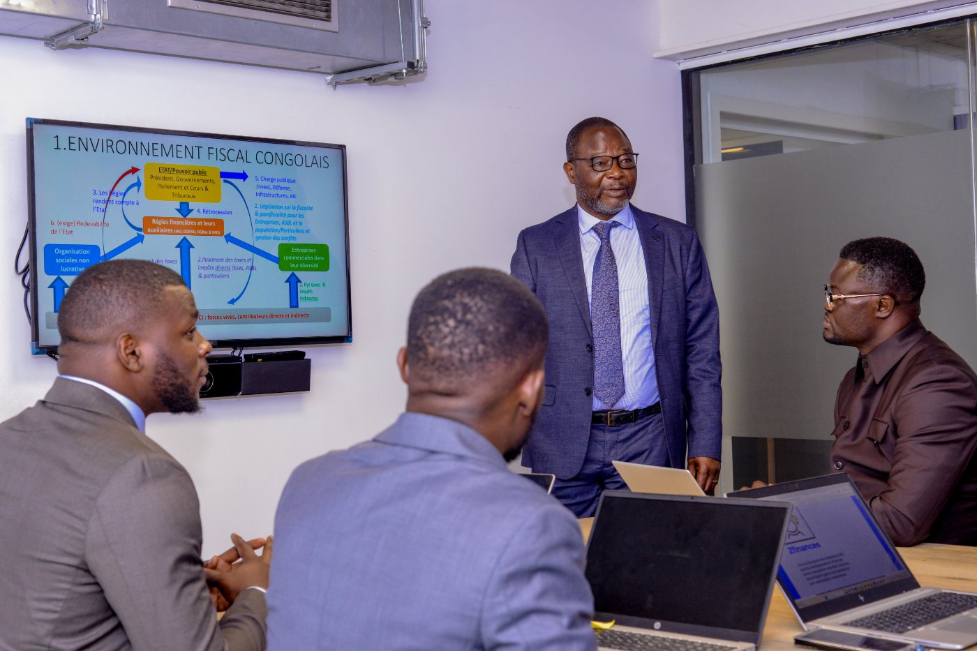 Réunion de travail — cabinet ZFINANCES, Kinshasa